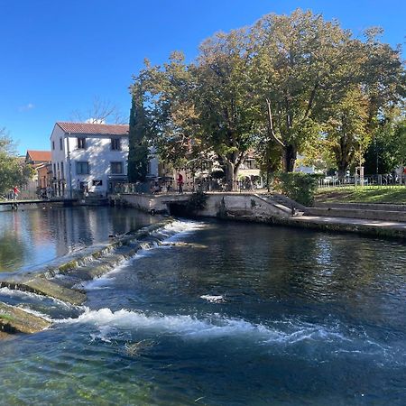 Studio Au Calme Dans Le Centre-Ville Historique LʼIsle-sur-la-Sorgue Exteriör bild